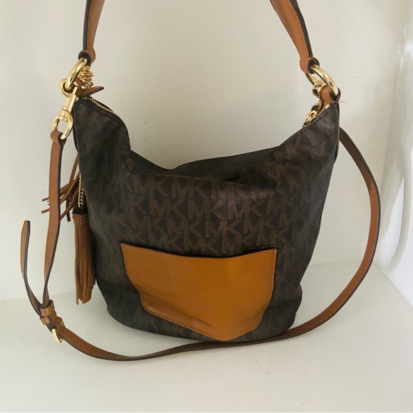 Michael Kors Elana Large Logo Convertible Shoulder Bag MSRP$375 - Picture 3 of 14